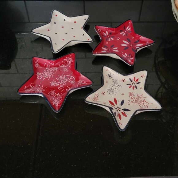 NEW Temp-tations Special Edition Set of (4) 8" Patriotic App Plates - Picture 3 of 4